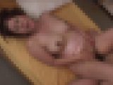 ハハスキ　ワキ毛人妻に正常位からのワキ射！