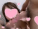 中出しナックルズα　【3P乱交・個人撮影】人妻の性的好奇心は半端ない！欲求不満ママ ことねちゃん?もう戻れないっ！初めて見るグロテスク巨大チンポに嬉しそうにヨガリ狂っていくどすけべママさんを中出し調教乱交し